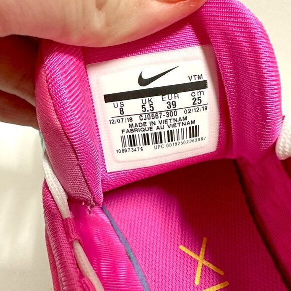 Nike Air Max 720 - Picture 12 of 12